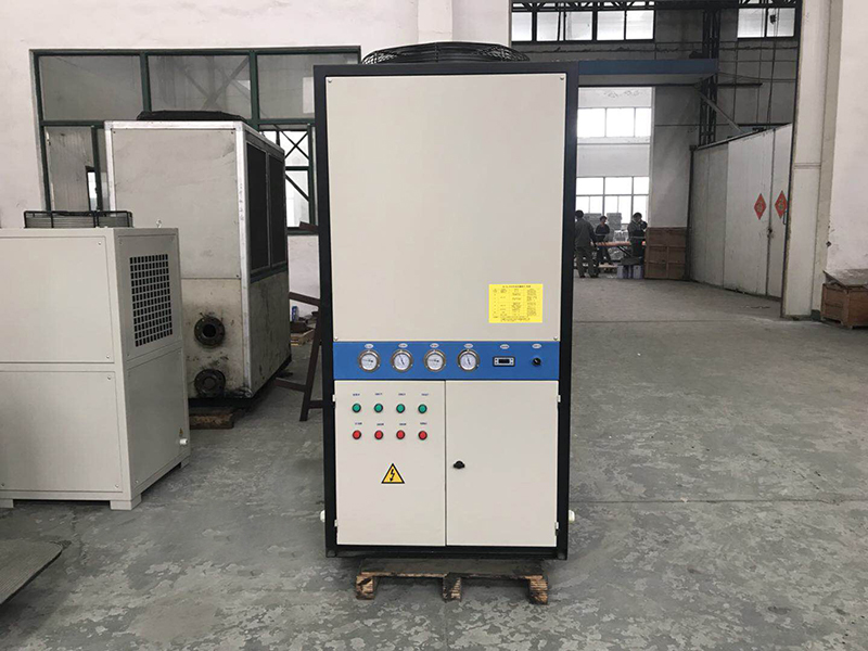 油冷卻機(jī) 油冷卻機(jī)